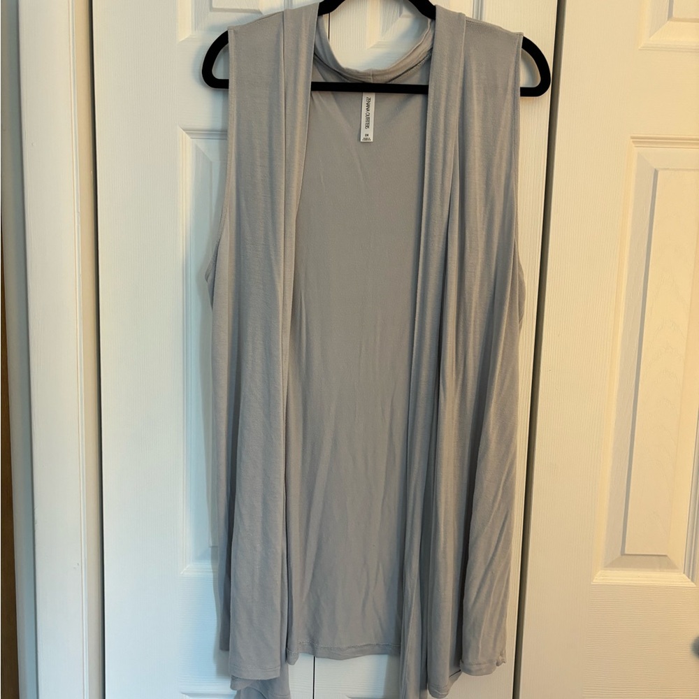 Sleeveless cardigan